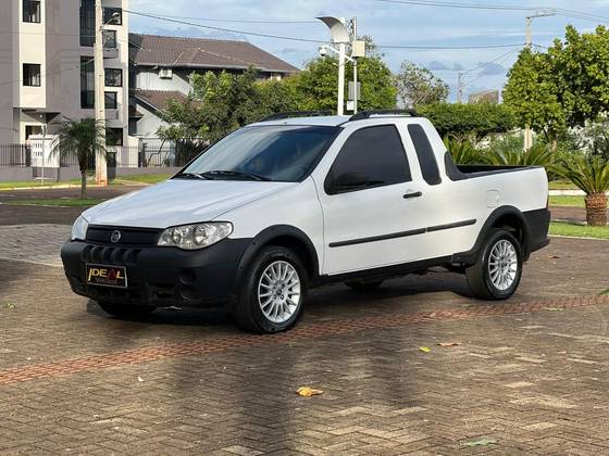 FIAT STRADA 1.8 MPI TREKKING CE 8V FLEX 2P MANUAL FIAT STRADA 1.8 MPI TREKKING CE 8V FLEX 2P MANUAL